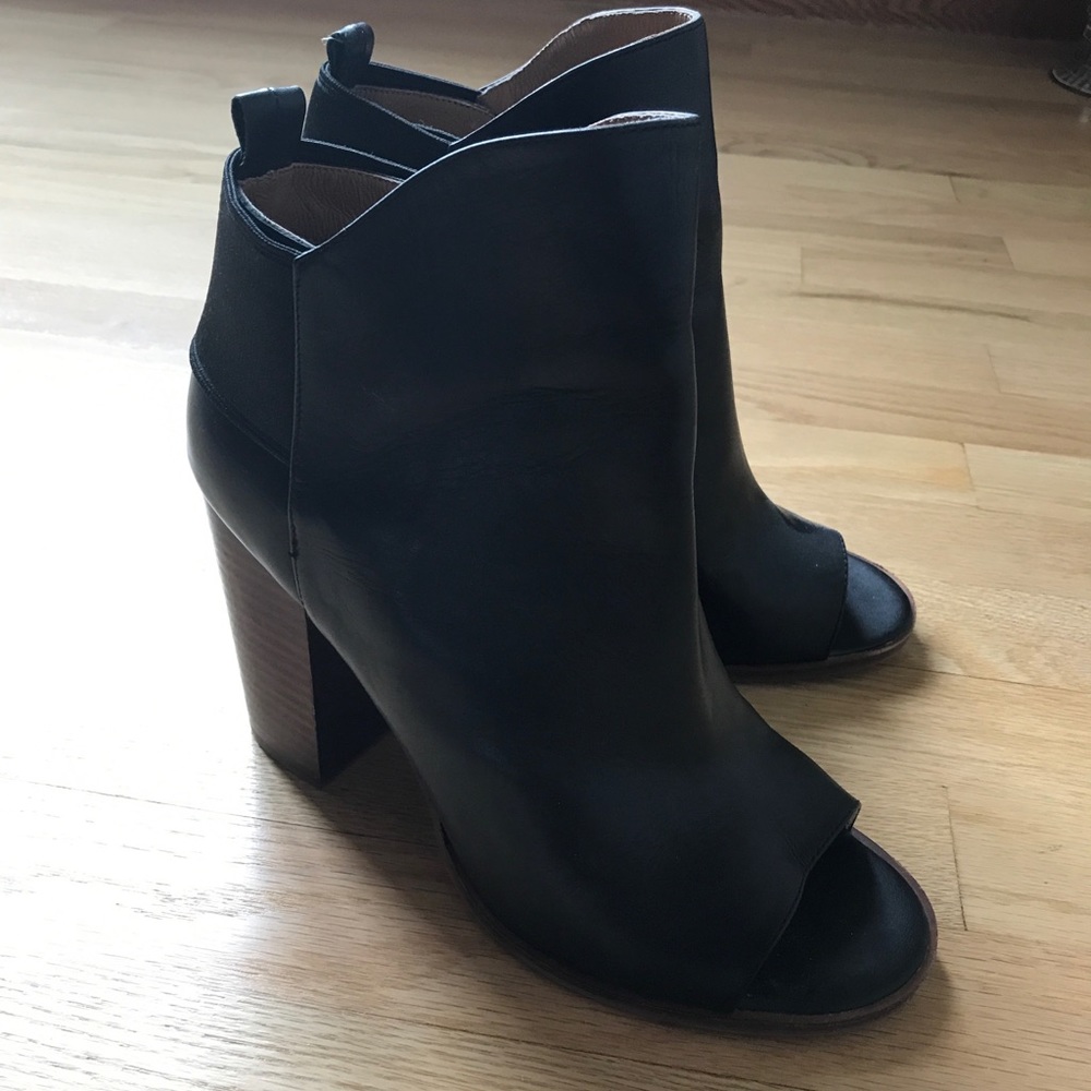 Adorable peep toe booties